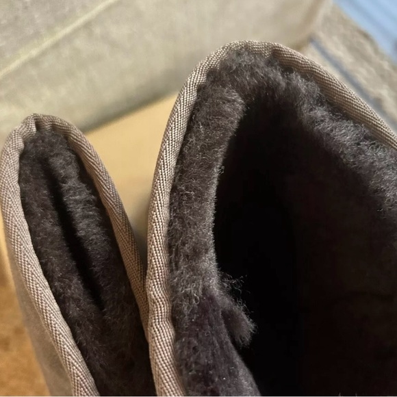 NEW Girls UGG tall chocolate brown shearling knee high boots in box 2 - Picture 11 of 12